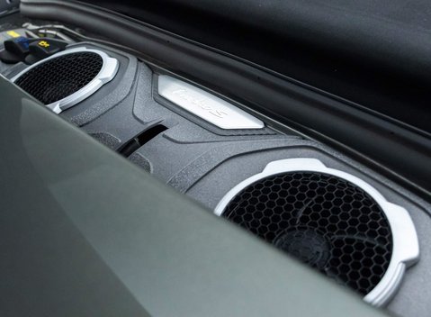 Porsche 911 Turbo S Cabriolet (992) 40