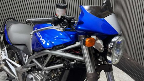 Cagiva Raptor 2007 ONLY 15K MOT SEPTEMBER 2027 LIGHTWEIGHT NAKED 650CC 28
