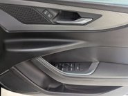 Jaguar XE 2.0 XE R-Dynamic S D Auto 4dr 31