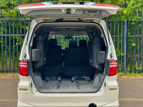 Toyota Alphard Sunroof 8 Seater 77