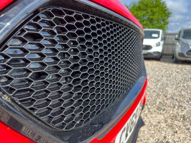 Ford Transit Custom SWB L1H1 (SOLD) Limited 300 Air Con Alloys Sensors EURO 6 23