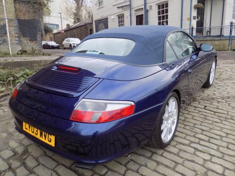 Porsche 911 CARRERA 2 CONVERTIBLE 56