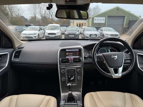 Volvo XC60 2.4 XC60 SE Luxury Nav D5 AWD 4WD 5dr 40