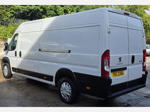Peugeot Boxer 2.2 BlueHDi 435 Professional Panel Van 5dr Diesel Manual L4 H2 Euro 6 (s/s) 13