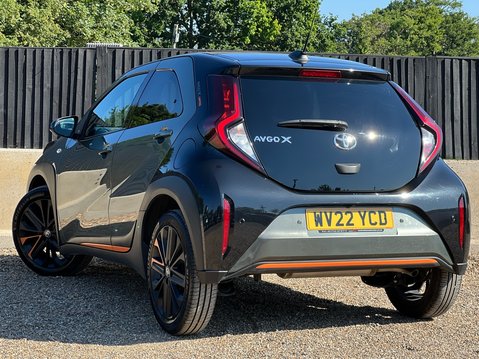Toyota Aygo X VVT-I LIMITED EDITION 2