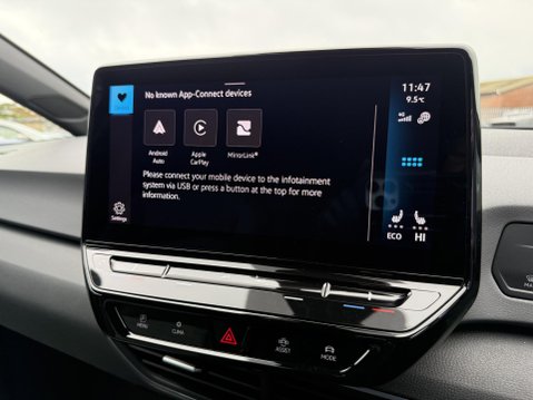 Volkswagen ID.3 Pro Performance 58kWh Life Hatchback 5dr Electric Auto (204 ps) 47