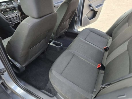 Skoda Rapid 1.2 TSI SE Hatchback 5dr Petrol Manual Euro 5 (86 ps) 23