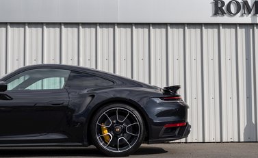 Porsche 911 (992) Turbo S 31