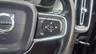 Volvo XC40 2.0 T4 Momentum SUV 5dr Petrol Auto AWD Euro 6 (s/s) (190 ps) 44
