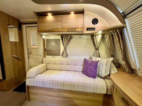 Bailey Unicorn Cadiz  28