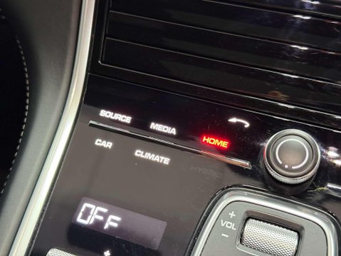 Porsche Panamera 4.0T V8 GTS Sport Turismo 5dr Petrol PDK 4WD Euro 6 (s/s) (460 ps) 62