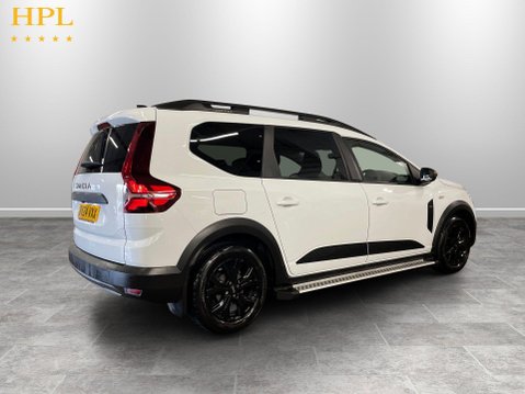 Dacia Jogger 1.6 Hybrid EXTREME MPV 5dr Petrol Hybrid Auto Euro 6 (s/s) (140 ps) 7