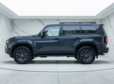 Toyota Land Cruiser Invincible 5