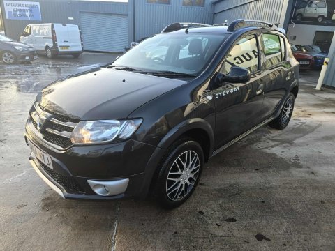 Dacia Sandero Stepway LAUREATE DCI 9