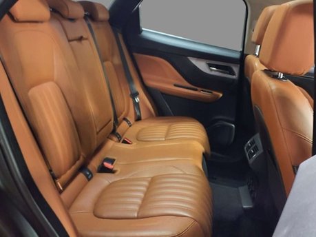 Jaguar F-Pace 2.0 F-PACE Portfolio AWD D Auto 4WD 5dr 13
