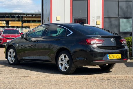 Vauxhall Insignia 1.6 Insignia SRi Nav ecoTec TD 5dr 11