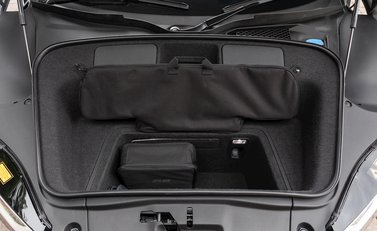 Audi R8 V10 Plus Spyder 36