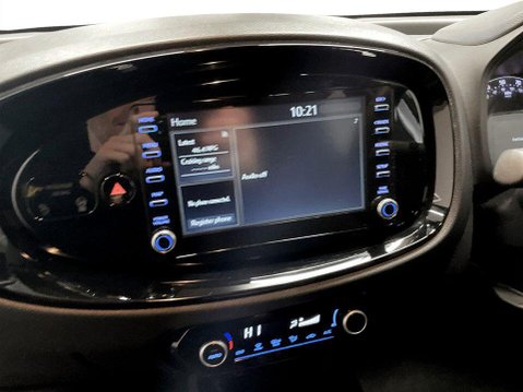Toyota Aygo X 1.0 VVT-i Edge Hatchback 5dr Petrol Manual Euro 6 (s/s) (72 ps) DAB Radio - 16