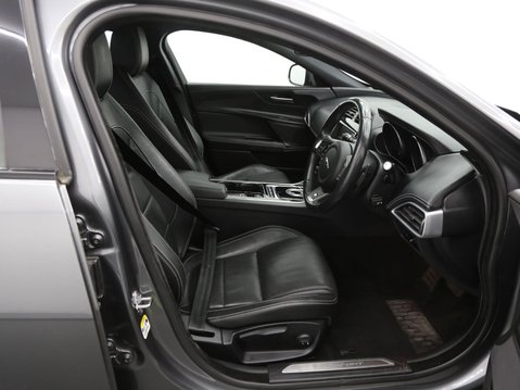 Jaguar XE 2.0d R-Sport Auto Euro 6 (s/s) 4dr 20