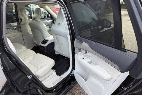 Volvo XC90 RECHARGE T8 ULTIMATE AWD - BLOND LEATHER - VAT QUALIFYING 33