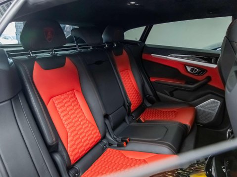 Lamborghini Urus 4.0 V8 BiTurbo SUV 5dr Petrol Auto 4WD Euro 6 (650 ps) 60