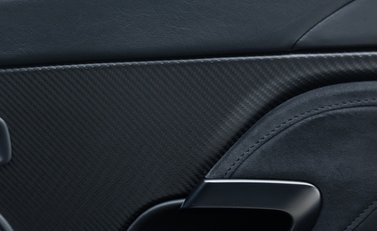 Aston Martin DBS Superleggera 28