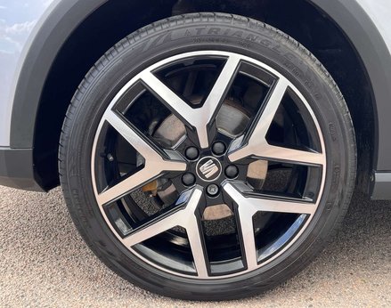 SEAT Arona 1.0 Arona FR Sport TSi Semi-Auto 5dr 12