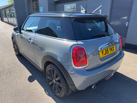 Mini Hatch COOPER 39