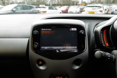 Toyota Aygo VVT-I X-TREND TSS 24