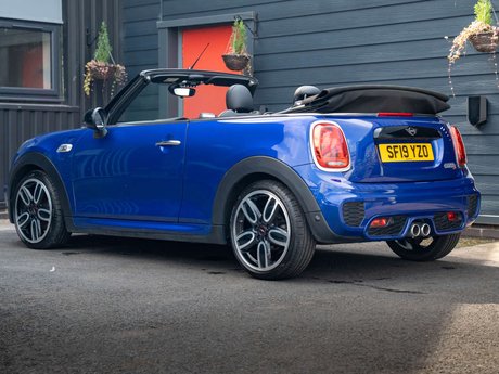 Mini Convertible 2.0 Cooper S 2dr 3