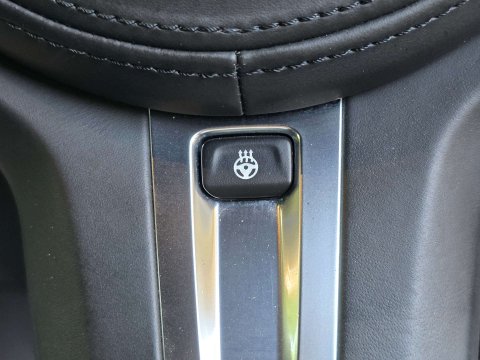 BMW 3 Series 2.0 318d M Sport Auto 5dr 33