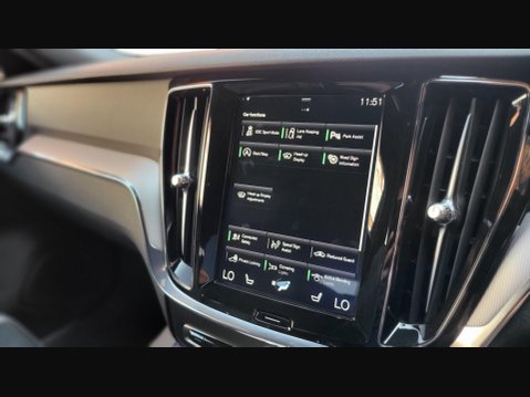 Volvo V60 T4 R-DESIGN PLUS 26