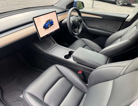 Tesla Model Y ModeL Y Long Range AWD 4WD 5dr 37