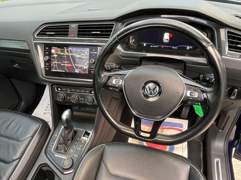Volkswagen Tiguan 2.0 TDI SEL SUV 5dr Diesel DSG 4Motion Euro 6 (s/s) (150 ps) 16