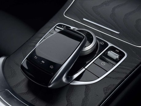 Mercedes-Benz C Class 2.0 C 220 AMG Line Premium D Auto 4dr 39