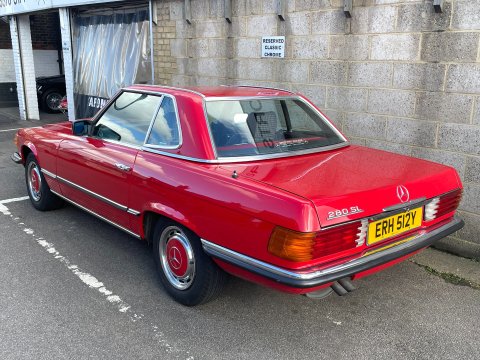Mercedes-Benz R107 280 SL Sports 33