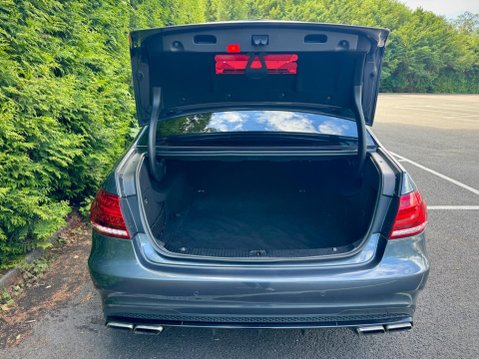 Mercedes-Benz E Class 5.5 E63 V8 BiTurbo AMG SpdS MCT Euro 6 (s/s) 4dr 43