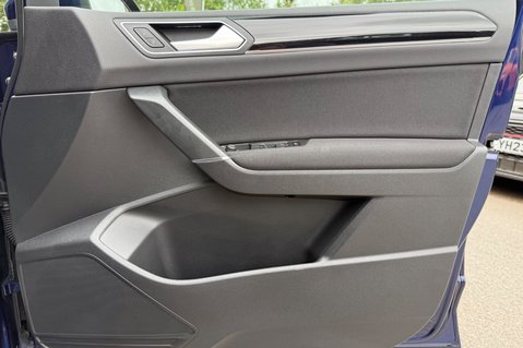 Volkswagen Touran SEL TSI DSG AUTOMATIC - 7 SEATS - ADAPTIVE CRUISE -DEMO +1 OWNER -FVWSH 33