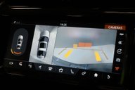 Land Rover Discovery 3.0 Discovery Luxury HSE TD6 Auto 4WD 5dr 9