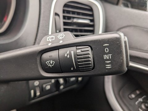 Volvo V40 D2 CROSS COUNTRY SE 24