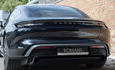 Porsche Taycan Turbo 27