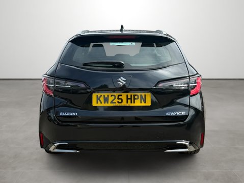 Suzuki Swace 1.8 Hybrid Motion Estata 8