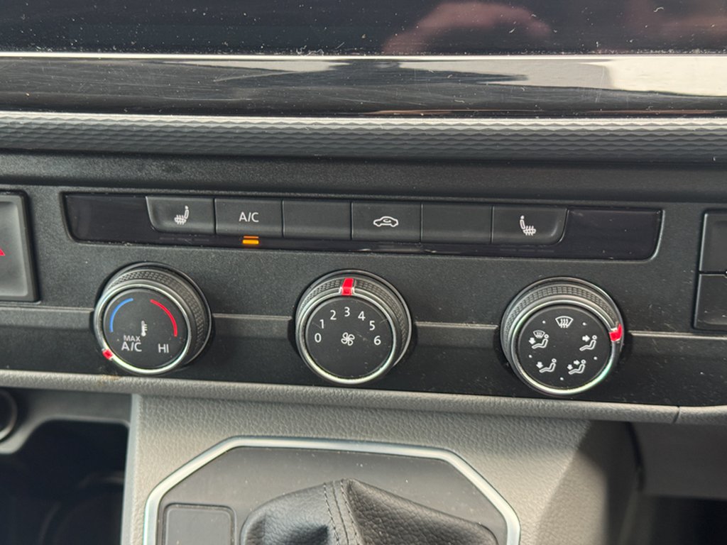 2024 Volkswagen TransporterAUTO SWB L1H1 Sportline T32 Air Con Alloys Camera Sensors EURO 6 NO VAT — thumbnail 42 of 51