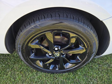 Vauxhall Corsa 1.4i ecoTEC Griffin Euro 6 5dr 32