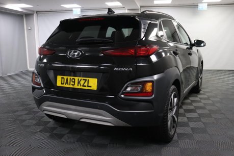 Hyundai KONA PREMIUM 11