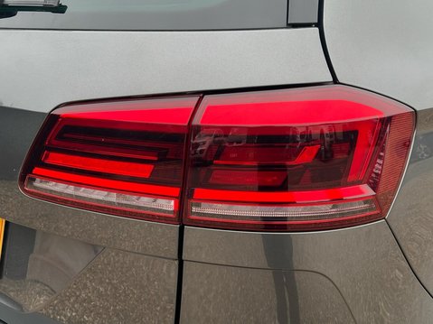 Volkswagen Golf SV GT TDI DSG 14