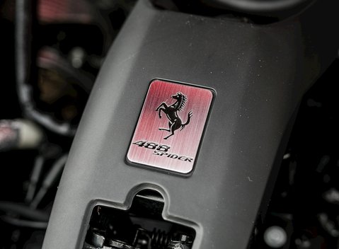Ferrari 488 Spider 31