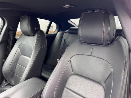 Jaguar XE 2.0i GPF R-Sport Auto Euro 6 (s/s) 4dr 27