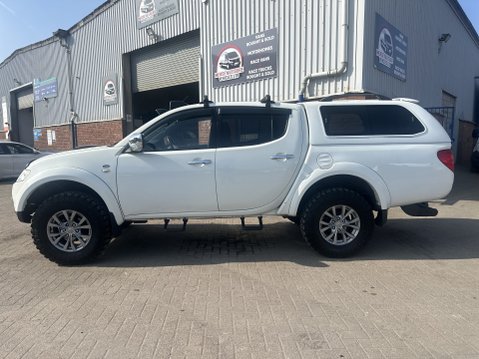 Mitsubishi L200 DI-D 4X4 CHALLENGER LB DCB 4