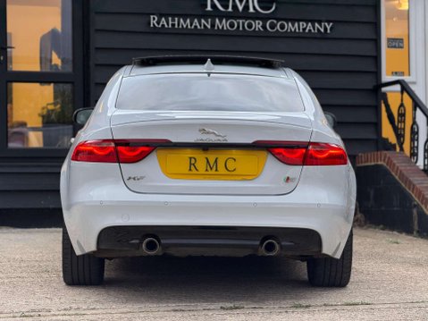 Jaguar XF 3.0d V6 S Saloon 4dr Diesel Auto Euro 6 (s/s) (300 ps) 12